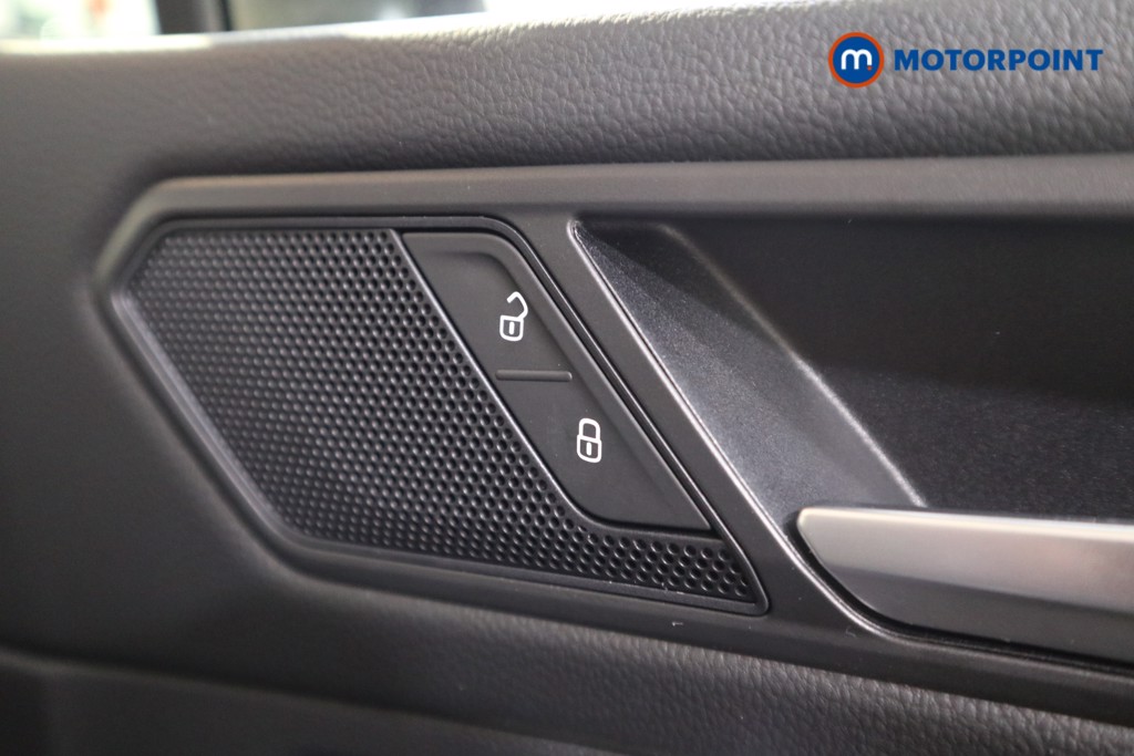 Volkswagen Tiguan Allspace Elegance Automatic Petrol SUV - Stock Number (1551197) - 10th supplementary image