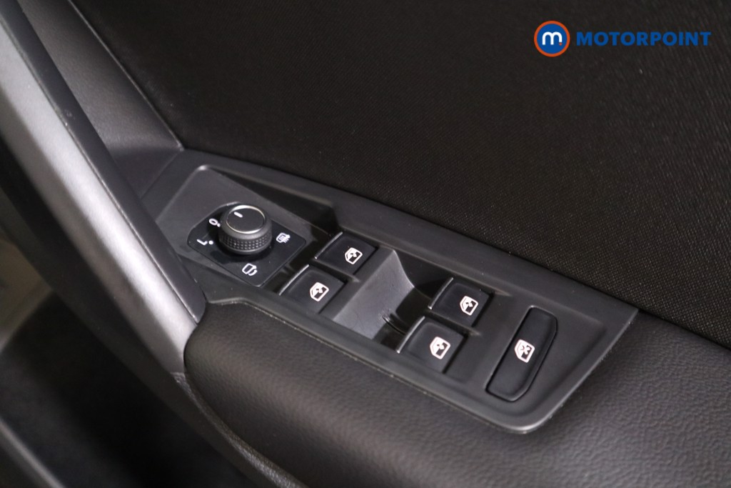 Volkswagen Tiguan Allspace Elegance Automatic Petrol SUV - Stock Number (1551197) - 11th supplementary image