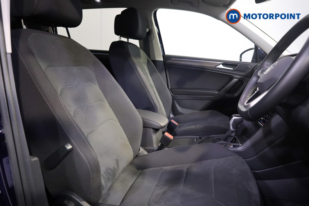 Volkswagen Tiguan Allspace Elegance Automatic Petrol SUV - Stock Number (1551197) - 13th supplementary image