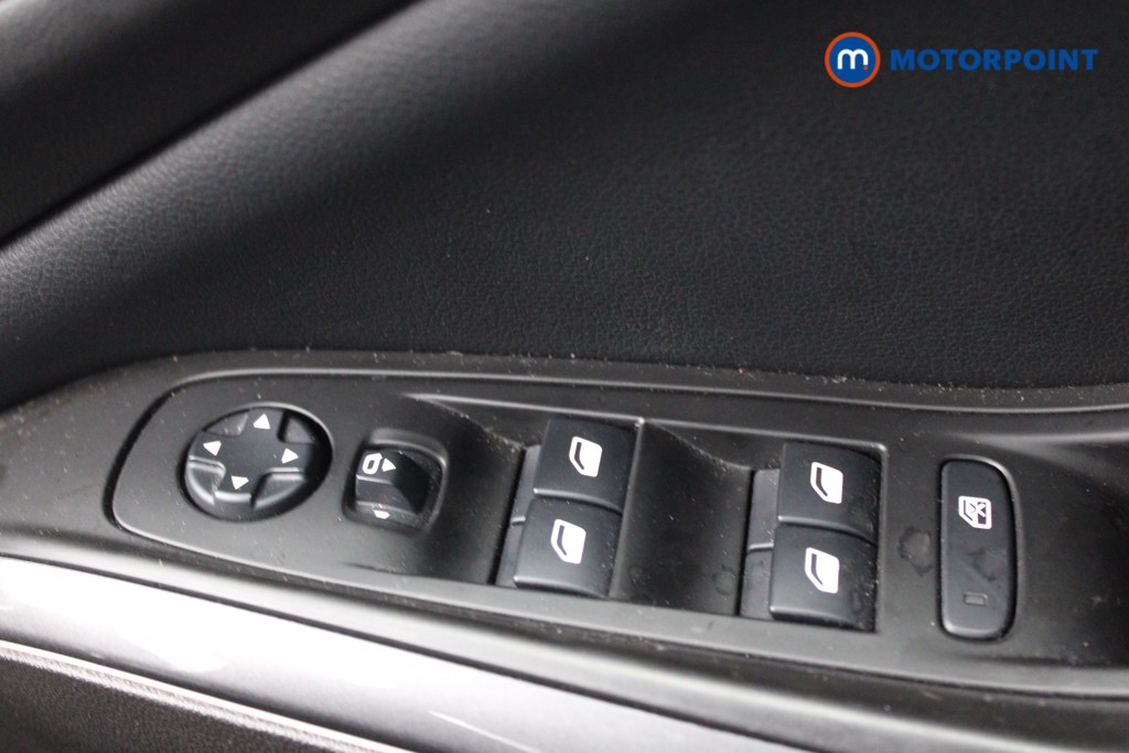 Vauxhall Grandland X Sri Nav Manual Petrol SUV - Stock Number (1551312) - 17th supplementary image