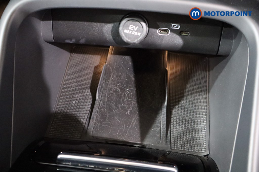 Volvo Xc40 Plus Automatic Petrol SUV - Stock Number (1551826) - 16th supplementary image