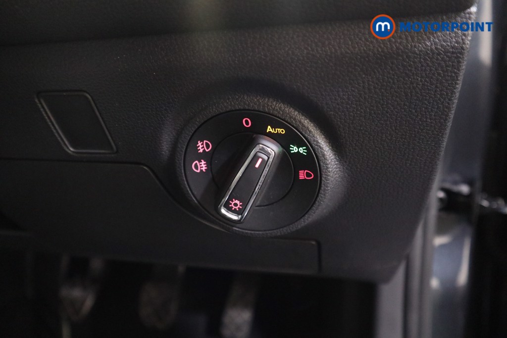 Seat Arona Fr Sport Manual Petrol SUV - Stock Number (1551836) - 9th supplementary image