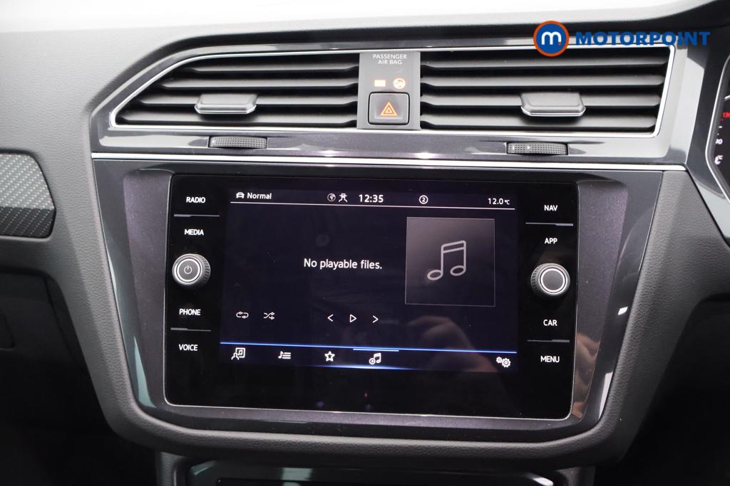 Volkswagen Tiguan R-Line Automatic Diesel SUV - Stock Number (1551838) - 5th supplementary image