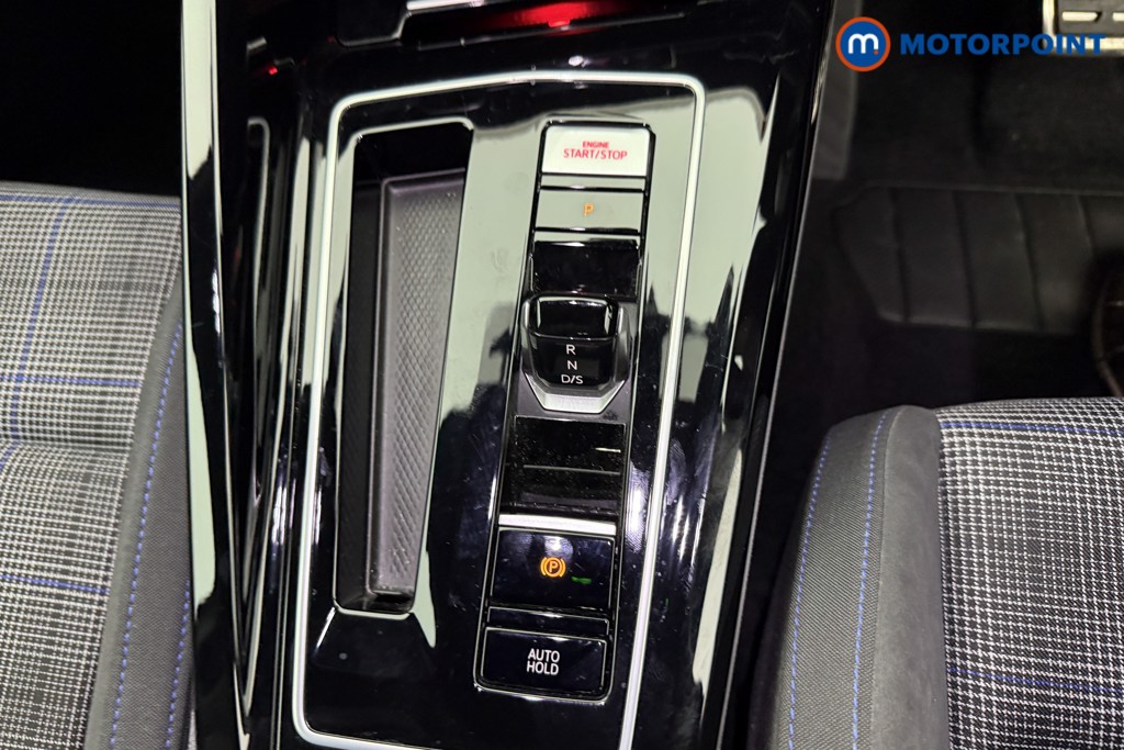 Volkswagen Golf GTE Automatic Petrol Plug-In Hybrid Hatchback - Stock Number (1551840) - 12th supplementary image