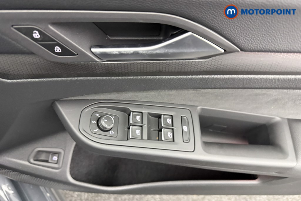 Volkswagen Golf GTE Automatic Petrol Plug-In Hybrid Hatchback - Stock Number (1551840) - 16th supplementary image
