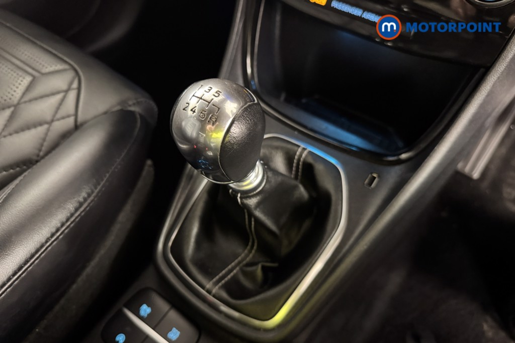 Ford Puma St-Line Vignale Manual Petrol-Electric Hybrid SUV - Stock Number (1551920) - 9th supplementary image