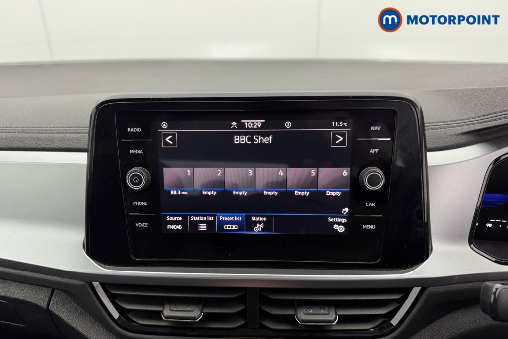 Volkswagen T-Roc Life Manual Petrol SUV - Stock Number (1552032) - 6th supplementary image