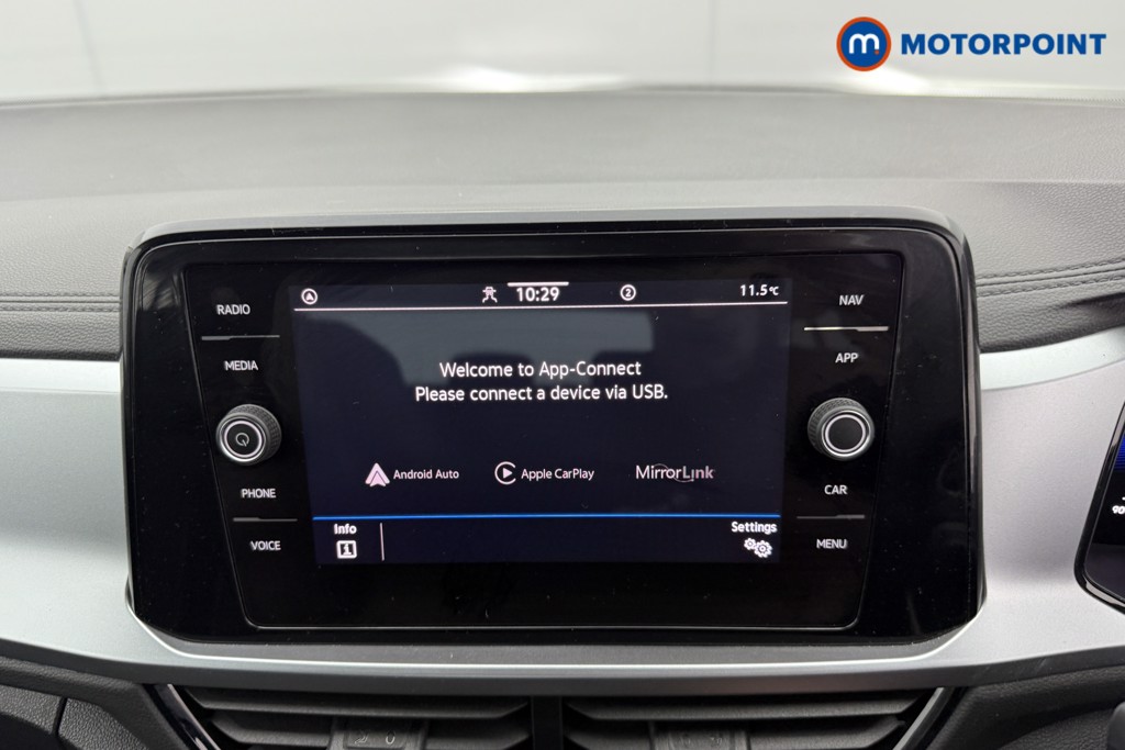 Volkswagen T-Roc Life Manual Petrol SUV - Stock Number (1552032) - 10th supplementary image
