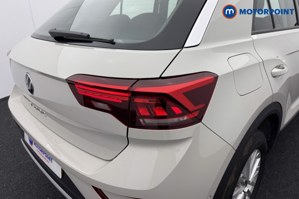 Volkswagen T-Roc Life Manual Petrol SUV - Stock Number (1552032) - 27th supplementary image