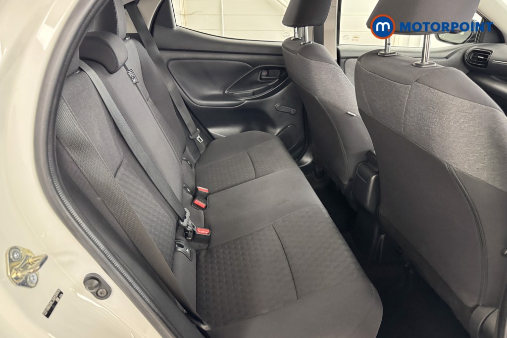 Toyota Yaris Icon Automatic Petrol-Electric Hybrid Hatchback - Stock Number (1552047) - 4th supplementary image