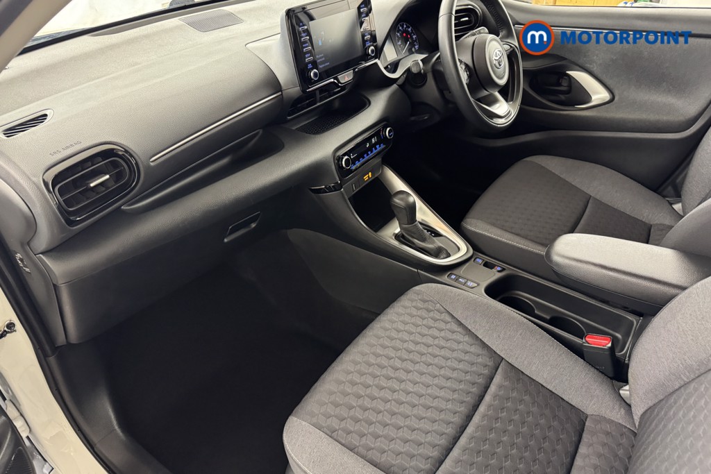 Toyota Yaris Icon Automatic Petrol-Electric Hybrid Hatchback - Stock Number (1552047) - 7th supplementary image
