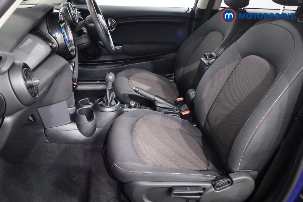 Mini Hatchback Cooper Classic Manual Petrol Hatchback - Stock Number (1552218) - 4th supplementary image