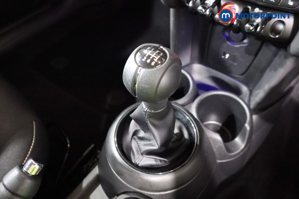 Mini Hatchback Cooper Classic Manual Petrol Hatchback - Stock Number (1552218) - 17th supplementary image