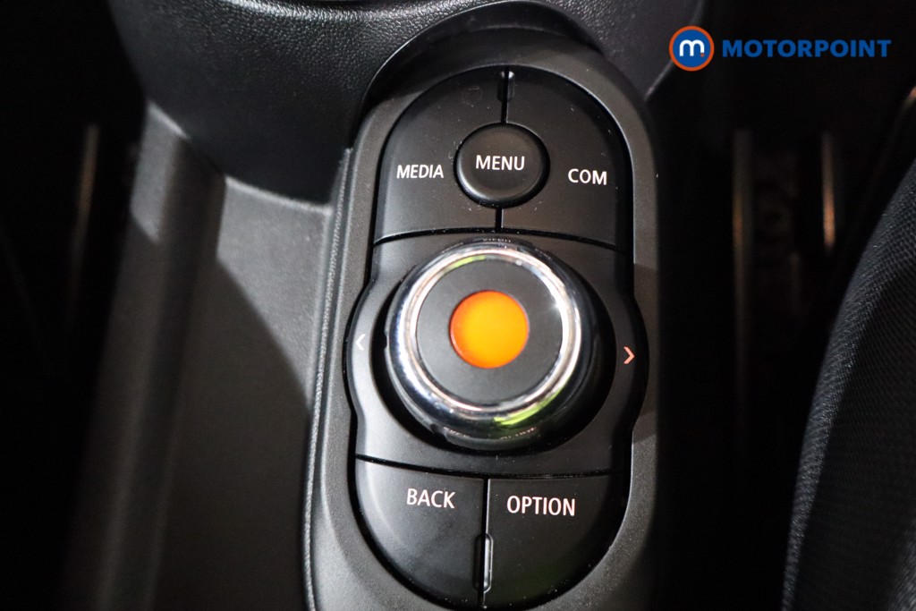 Mini Hatchback Cooper Classic Manual Petrol Hatchback - Stock Number (1552218) - 18th supplementary image