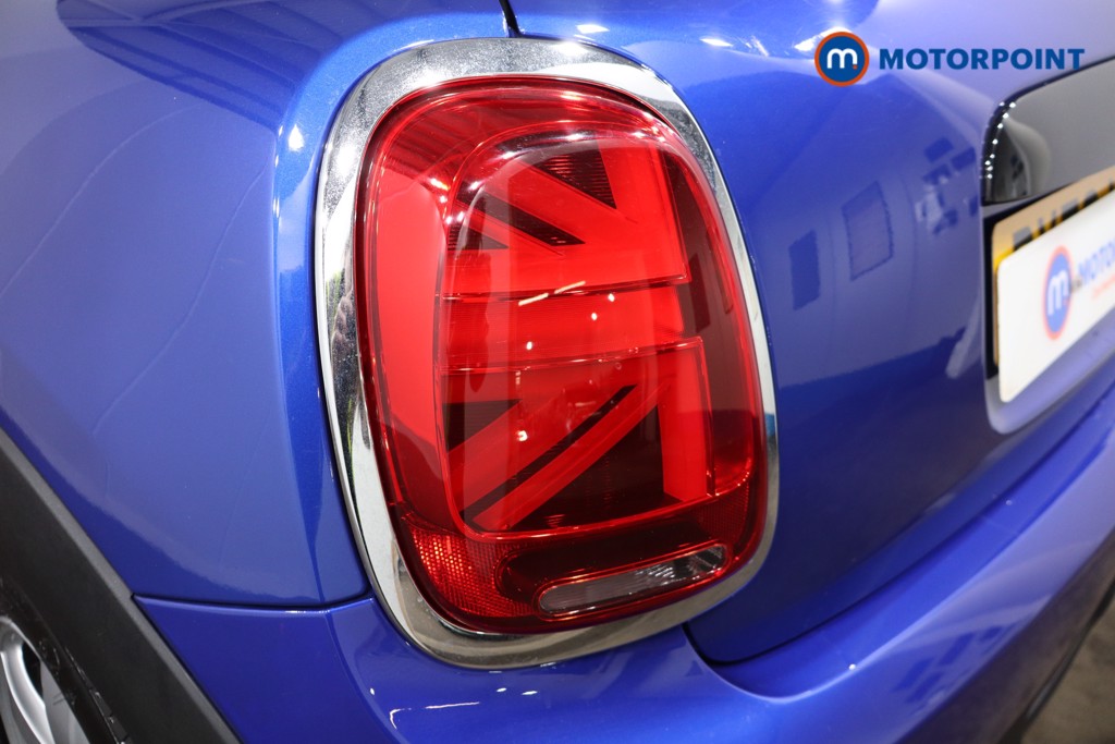 Mini Hatchback Cooper Classic Manual Petrol Hatchback - Stock Number (1552218) - 24th supplementary image
