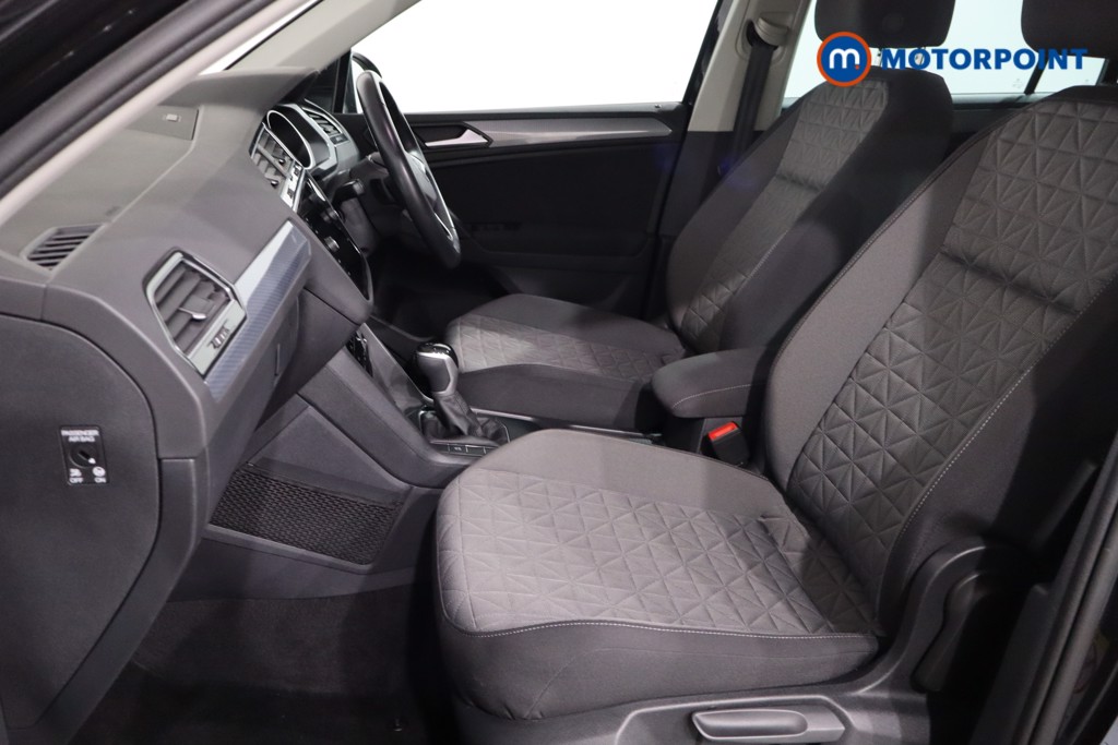 Volkswagen Tiguan Life Automatic Petrol SUV - Stock Number (1552551) - 4th supplementary image