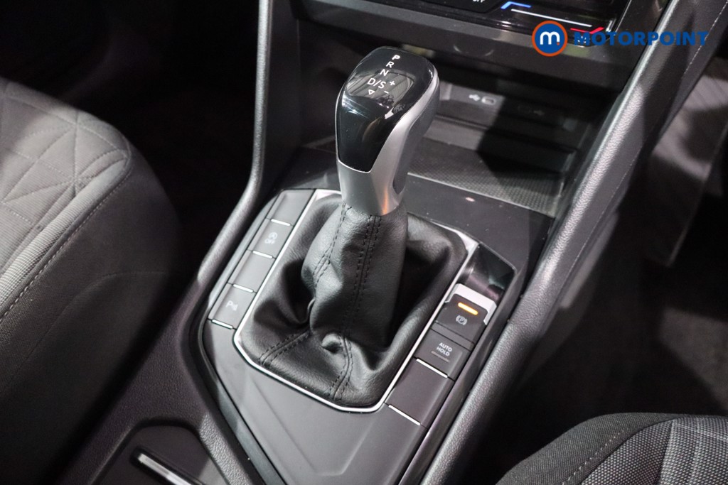 Volkswagen Tiguan Life Automatic Petrol SUV - Stock Number (1552551) - 16th supplementary image