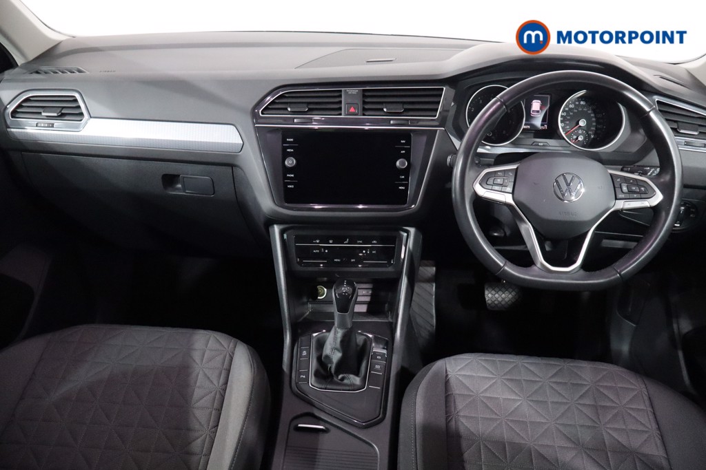 Volkswagen Tiguan Life Automatic Petrol SUV - Stock Number (1552551) - 1st supplementary image