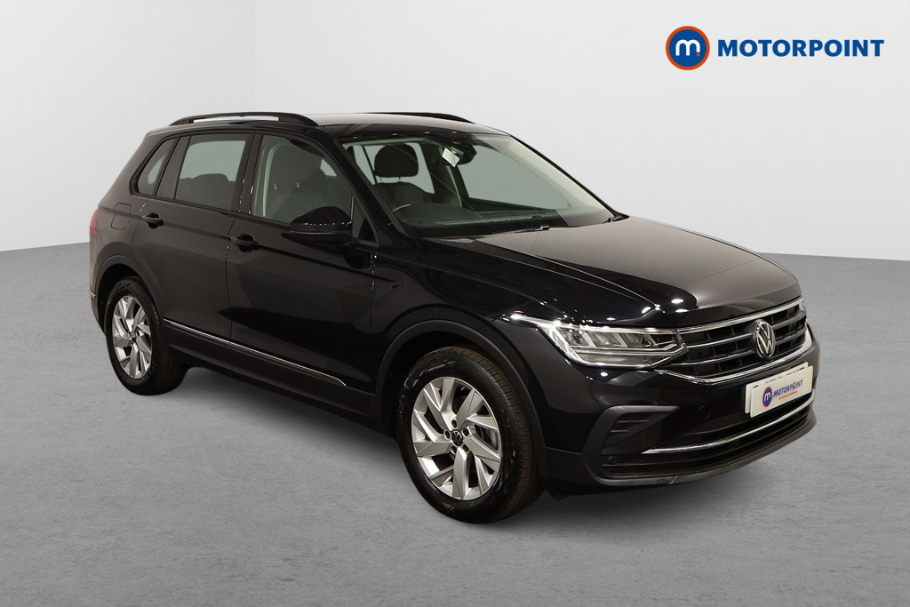 Volkswagen Tiguan Life Automatic Petrol SUV - Stock Number (1552551) - Drivers side front corner