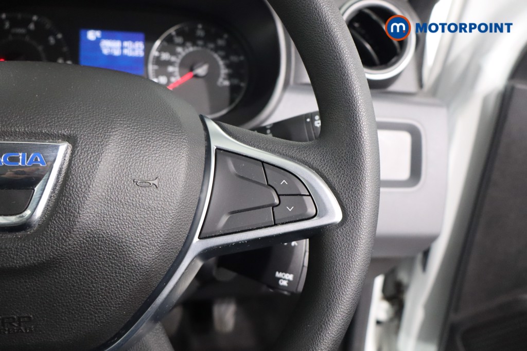 Dacia Duster Essential Manual Petrol SUV - Stock Number (1548463) - 8th supplementary image