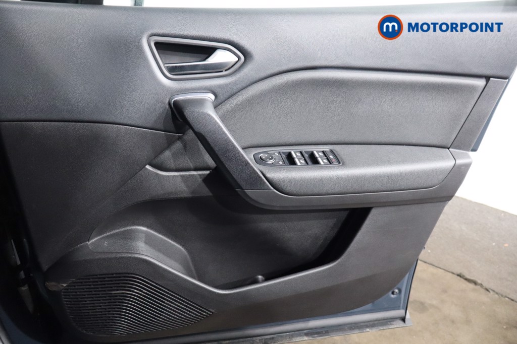 Renault Captur Se Edition Manual Petrol SUV - Stock Number (1550327) - 23rd supplementary image