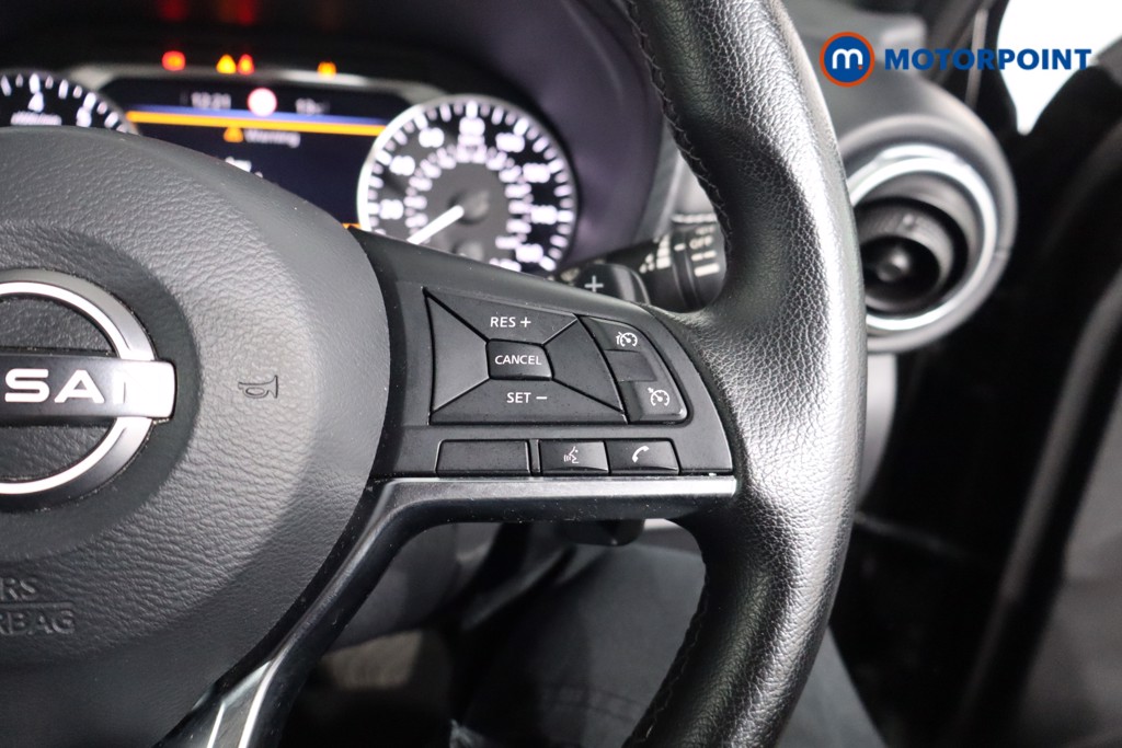 Nissan Juke N-Connecta Automatic Petrol SUV - Stock Number (1539328) - 8th supplementary image