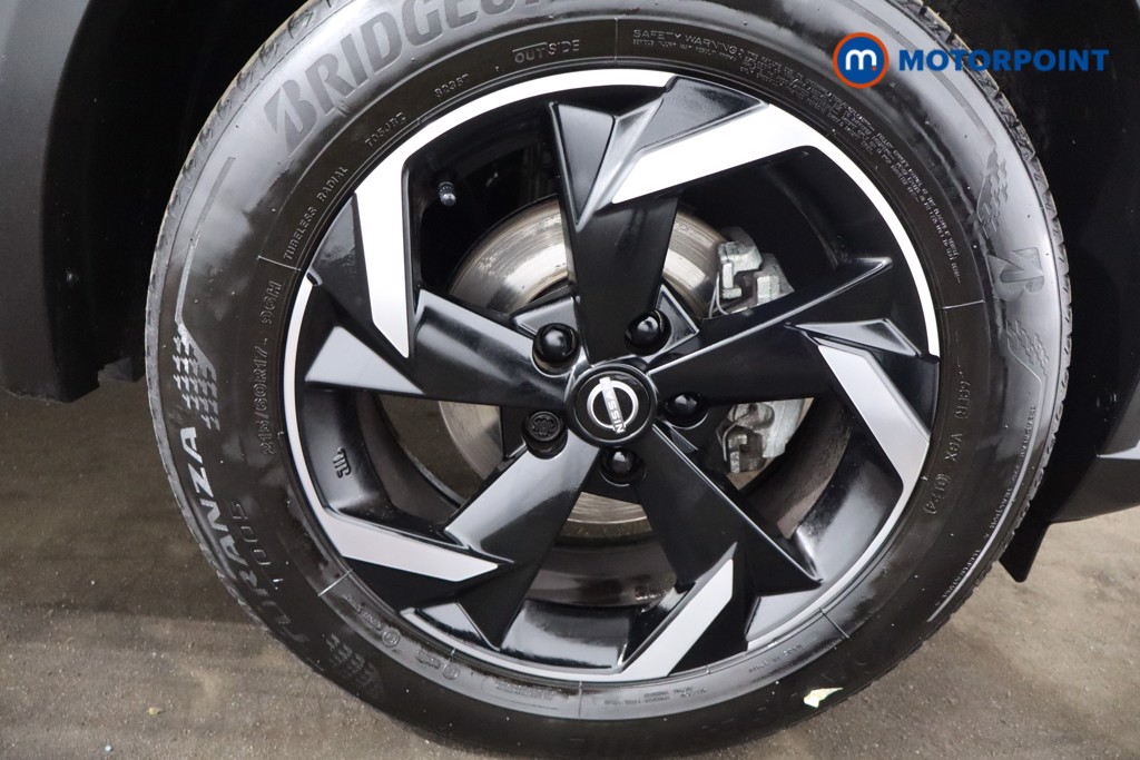 Nissan Juke N-Connecta Automatic Petrol SUV - Stock Number (1539328) - 9th supplementary image
