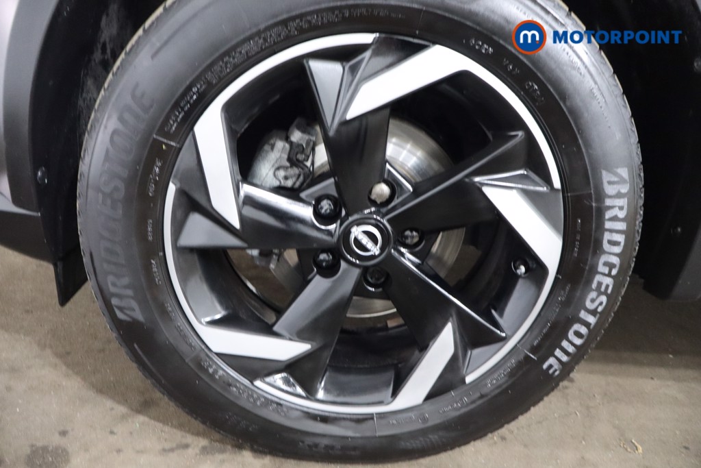 Nissan Juke N-Connecta Automatic Petrol SUV - Stock Number (1539328) - 11th supplementary image