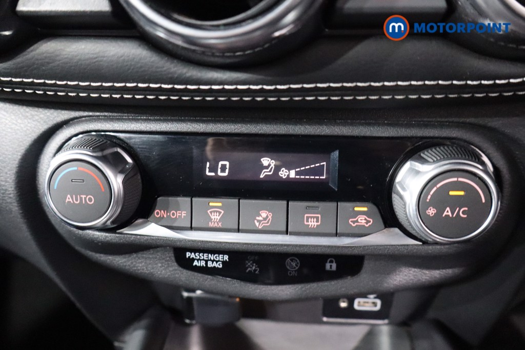 Nissan Juke N-Connecta Automatic Petrol SUV - Stock Number (1539328) - 17th supplementary image