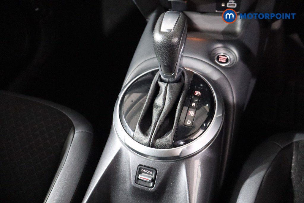 Nissan Juke N-Connecta Automatic Petrol SUV - Stock Number (1539328) - 19th supplementary image