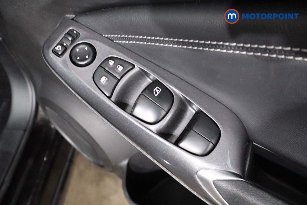 Nissan Juke N-Connecta Automatic Petrol SUV - Stock Number (1539328) - 24th supplementary image