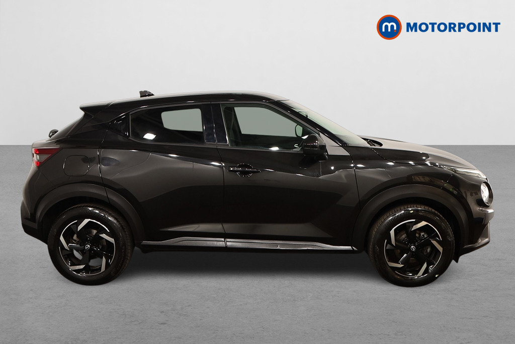 Nissan Juke N-Connecta Automatic Petrol SUV - Stock Number (1539328) - Drivers side