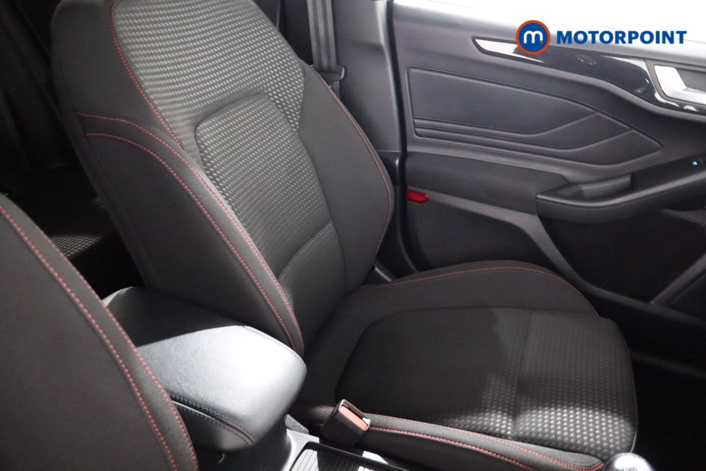 Ford Focus St-Line Edition Manual Petrol-Electric Hybrid Hatchback - Stock Number (1542889) - 25th supplementary image