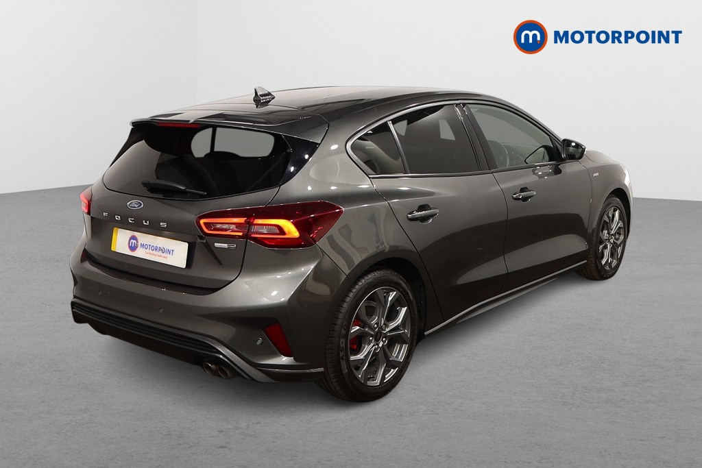 Ford Focus St-Line Edition Manual Petrol-Electric Hybrid Hatchback - Stock Number (1542889) - Drivers side rear corner