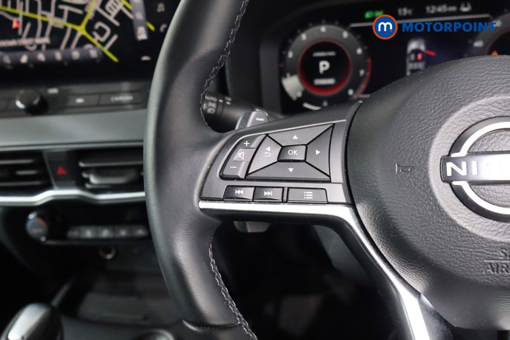 Nissan Juke N-Connecta Automatic Petrol SUV - Stock Number (1549108) - 7th supplementary image