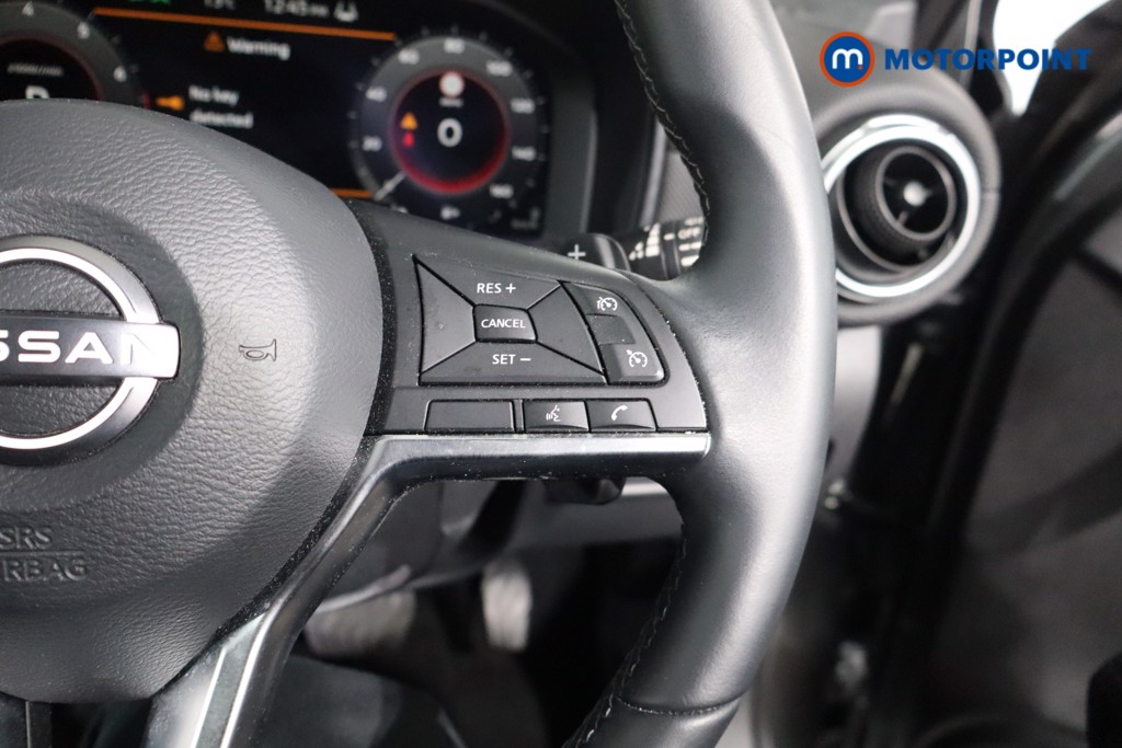 Nissan Juke N-Connecta Automatic Petrol SUV - Stock Number (1549108) - 8th supplementary image