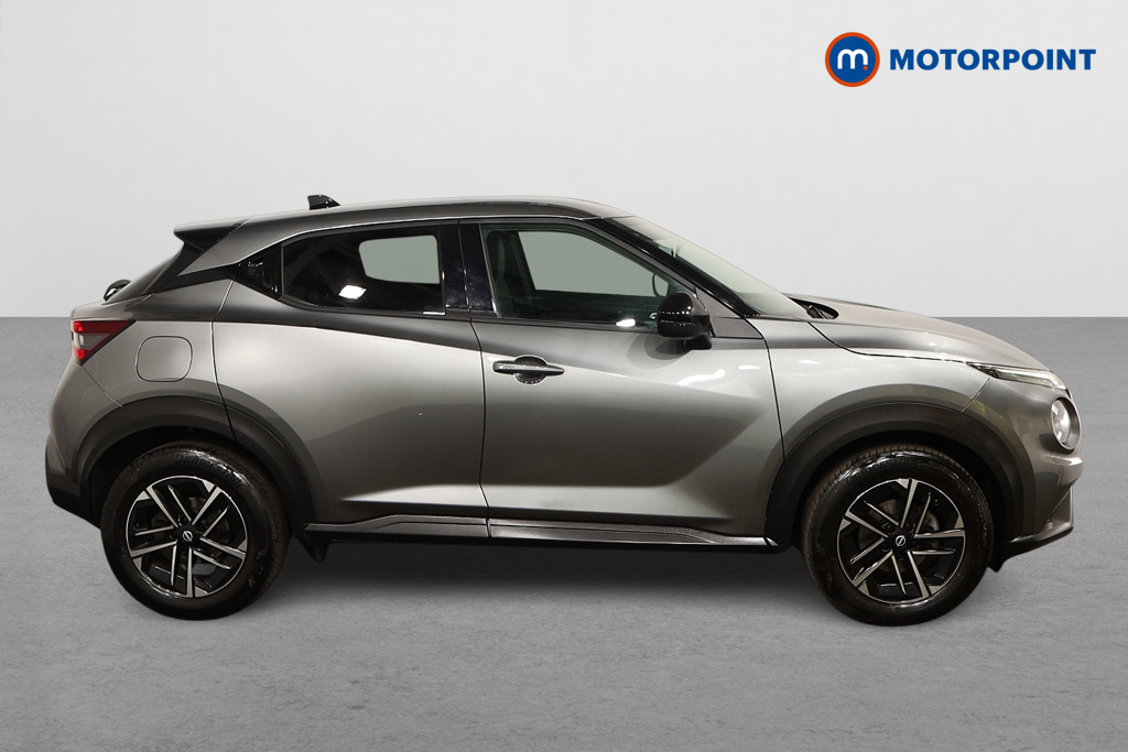 Nissan Juke N-Connecta Automatic Petrol SUV - Stock Number (1549108) - Drivers side