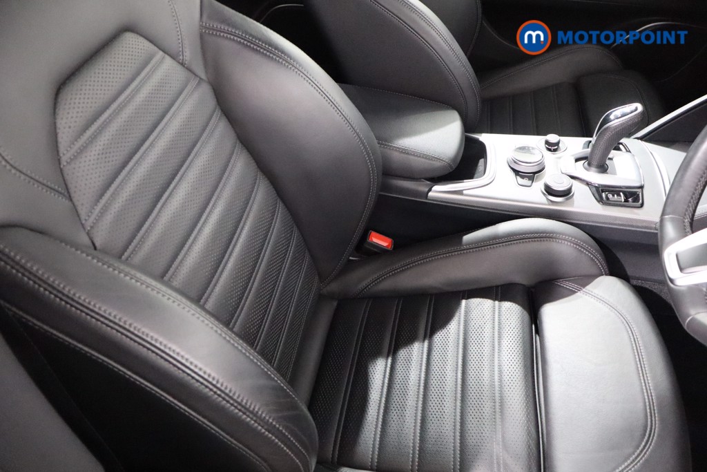 Alfa Romeo Stelvio Veloce Automatic Petrol SUV - Stock Number (1551331) - 24th supplementary image