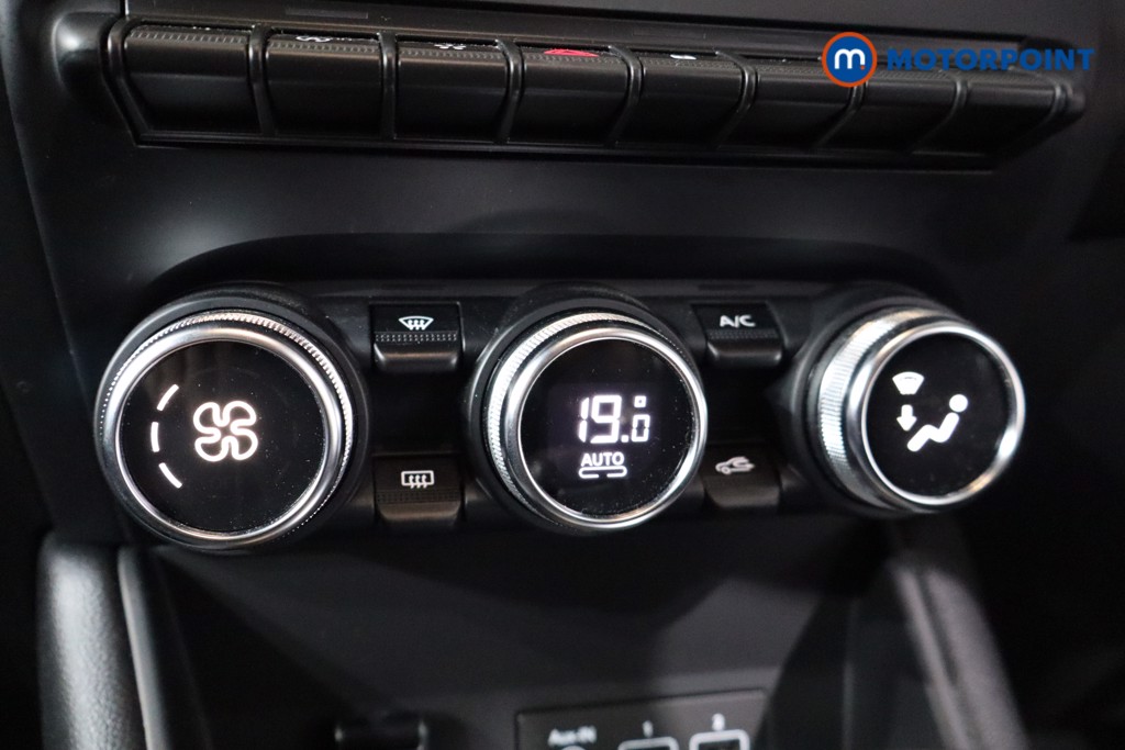 Renault Captur S Edition Automatic Petrol SUV - Stock Number (1551586) - 17th supplementary image