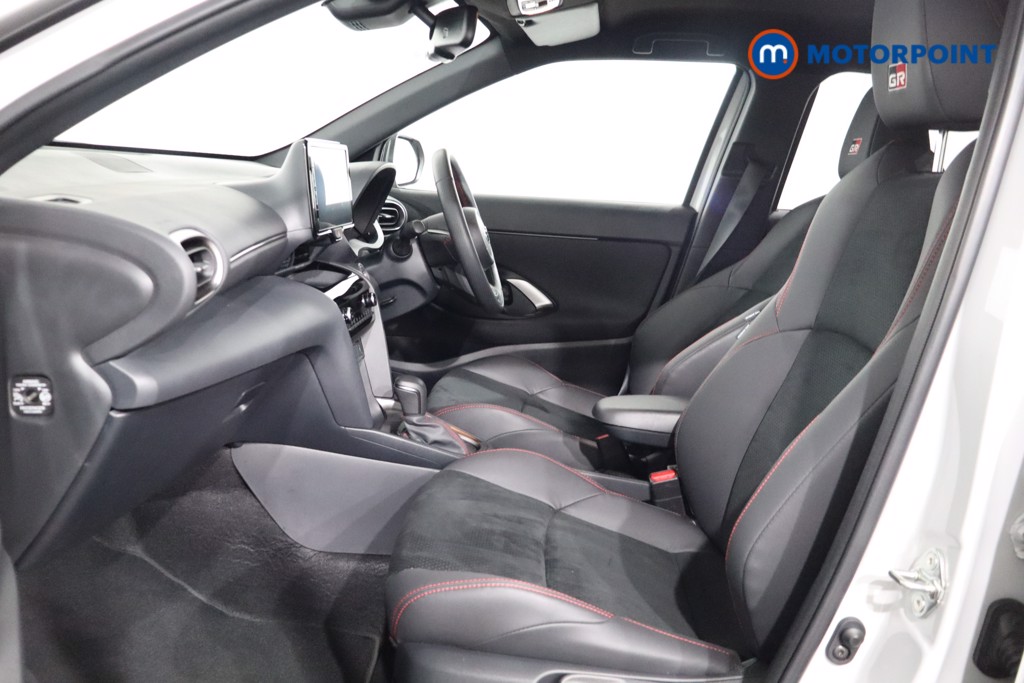 Toyota Yaris Cross Gr Sport Automatic Petrol-Electric Hybrid Estate - Stock Number (1551901) - 4th supplementary image