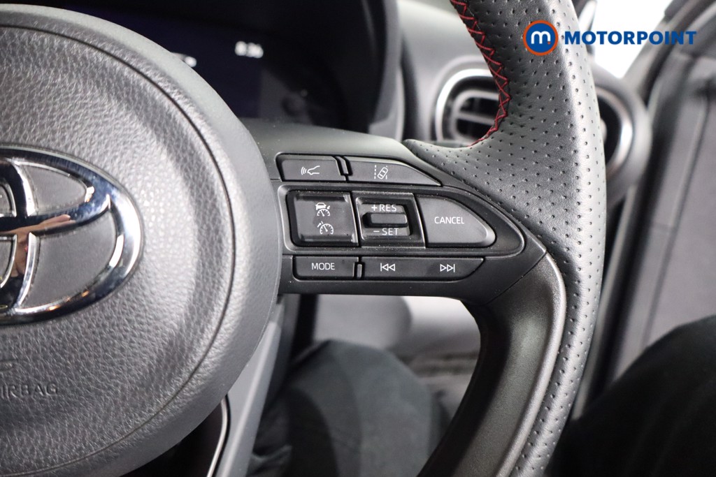 Toyota Yaris Cross Gr Sport Automatic Petrol-Electric Hybrid Estate - Stock Number (1551901) - 8th supplementary image