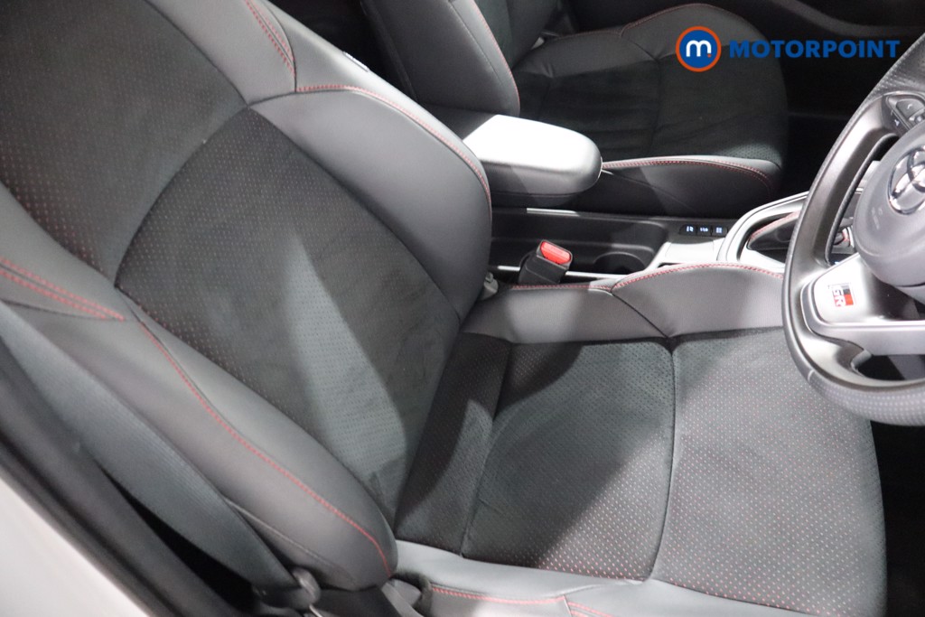 Toyota Yaris Cross Gr Sport Automatic Petrol-Electric Hybrid Estate - Stock Number (1551901) - 25th supplementary image