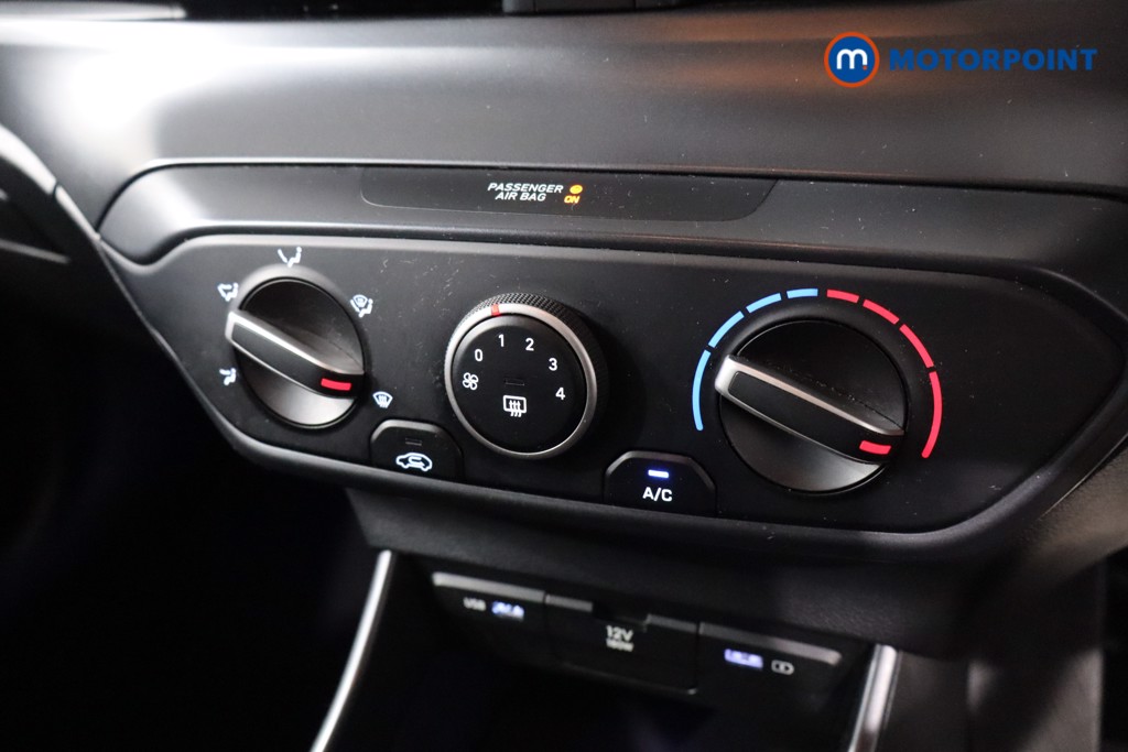 Hyundai Bayon Se Connect Manual Petrol-Electric Hybrid SUV - Stock Number (1537089) - 14th supplementary image