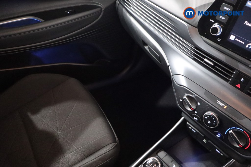 Hyundai Bayon Se Connect Manual Petrol-Electric Hybrid SUV - Stock Number (1537089) - 15th supplementary image