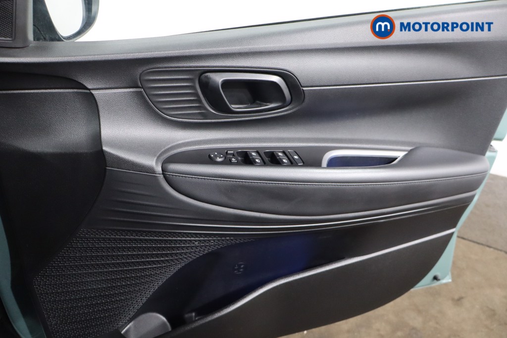 Hyundai Bayon Se Connect Manual Petrol-Electric Hybrid SUV - Stock Number (1537089) - 19th supplementary image
