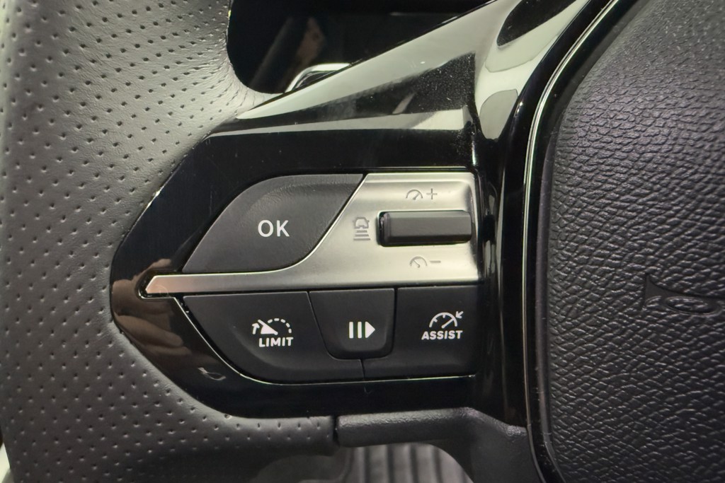 Peugeot 308 GT Automatic Diesel Hatchback - Stock Number (1539714) - 4th supplementary image