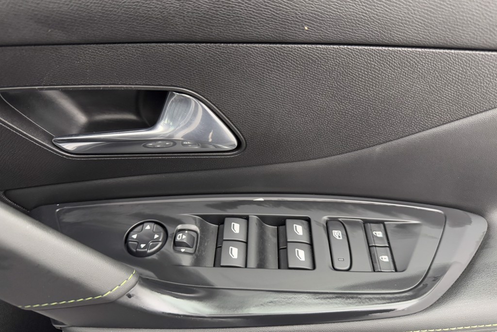 Peugeot 308 GT Automatic Diesel Hatchback - Stock Number (1539714) - 19th supplementary image