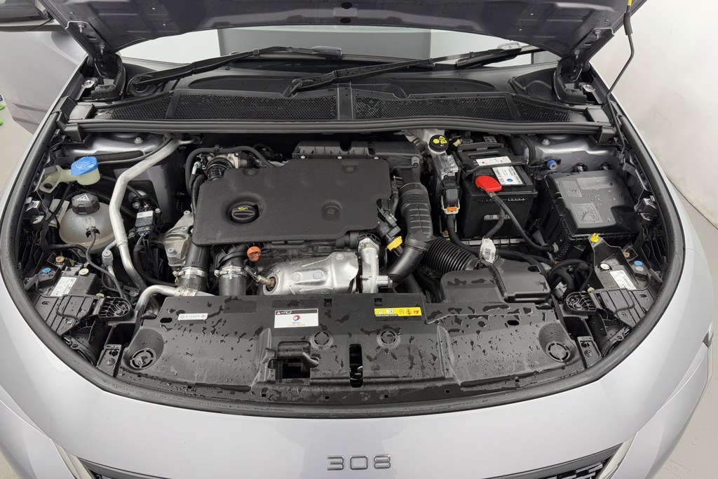 Peugeot 308 GT Automatic Diesel Hatchback - Stock Number (1539714) - 27th supplementary image