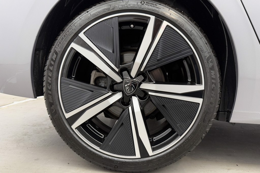 Peugeot 308 GT Automatic Diesel Hatchback - Stock Number (1539714) - 29th supplementary image