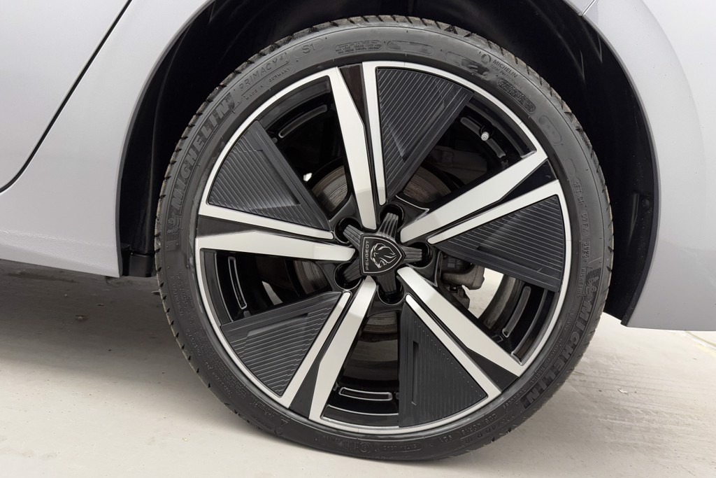 Peugeot 308 GT Automatic Diesel Hatchback - Stock Number (1539714) - 30th supplementary image